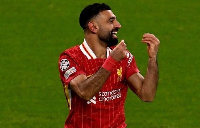 صورة | جماهير ليفربول تطالب بتجديد عقد محمد صلاح