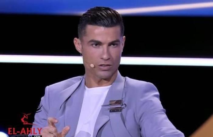 رونالدو:
      إذا
      كنت
      سترهن
      على
      فريق
      في
      دوري
      الأبطال
      راهن
      على
      ريال
      مدريد - غاية التعليمية