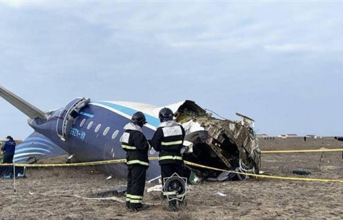 عاجل|
      انفجار
      بمقصورة
      الركاب..
      مفاجأة
      مجديدة
      في
      تحطم
      الطائرة
      الأذربيجانية - غاية التعليمية