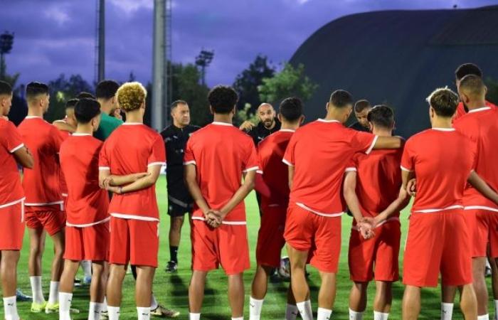 نجم منتخب المغرب السابق يثير الجدل في بلجيكا بسبب رأس السنة!