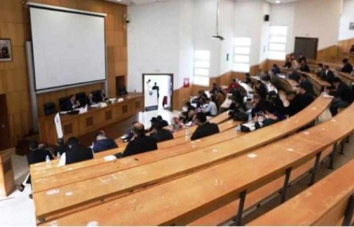 هدر للوقت ومشاكل تقنية .. منصة "روزيطا ستون" تتحول لعبء على طلبة الجامعات