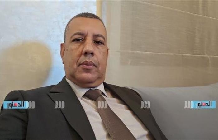 رشيد
      إيلال:
      الشعر
      واحة
      استظل
      بها
      في
      رحلة
      البحث
      العلمي
      (خاص) - غاية التعليمية